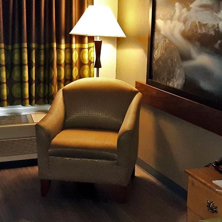 Max Meadows Super 8 By Wyndham Fort Chiswell Wytheville Area חדר תמונה