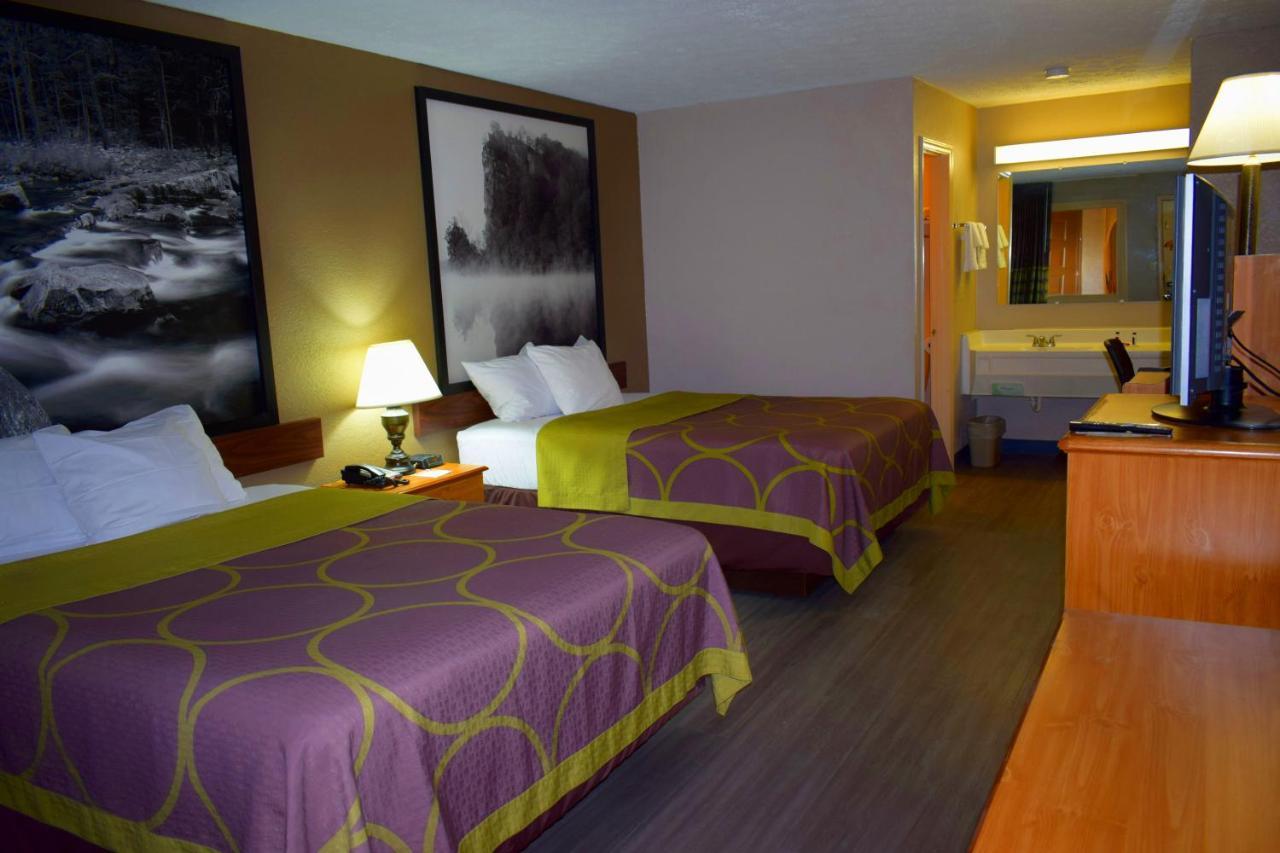 Max Meadows Super 8 By Wyndham Fort Chiswell Wytheville Area מראה חיצוני תמונה