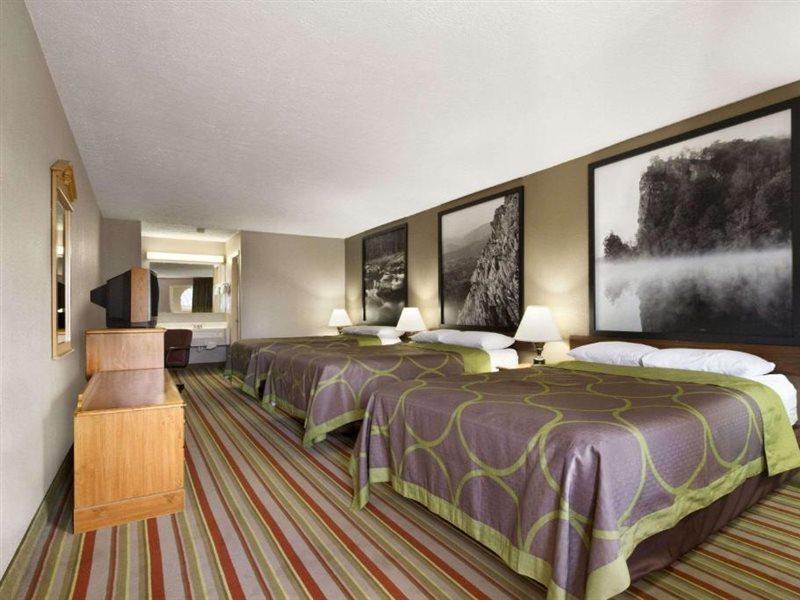 Max Meadows Super 8 By Wyndham Fort Chiswell Wytheville Area מראה חיצוני תמונה