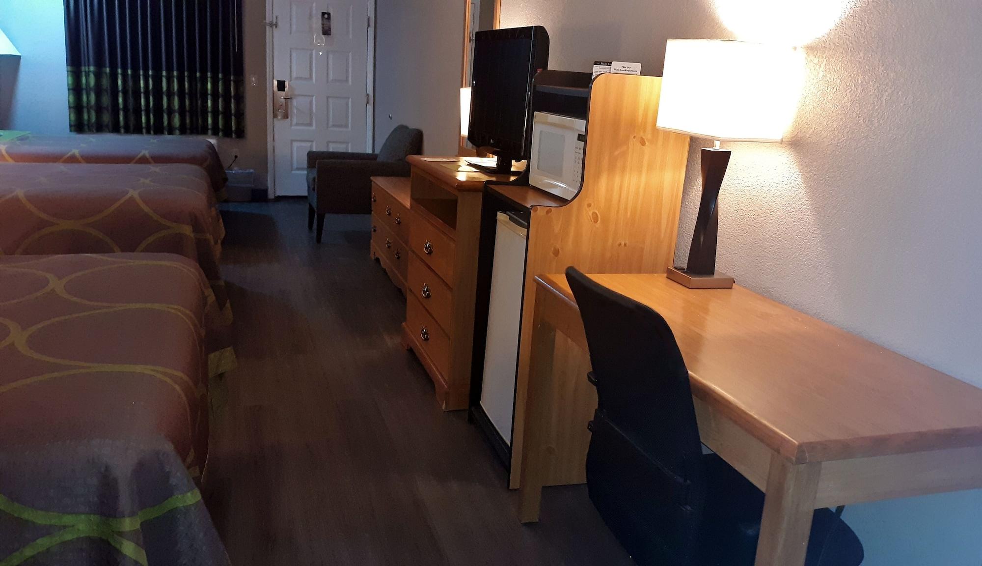 Max Meadows Super 8 By Wyndham Fort Chiswell Wytheville Area מראה חיצוני תמונה